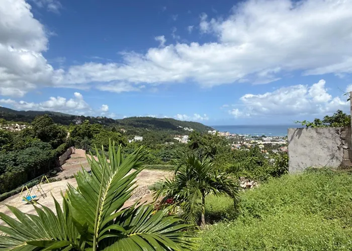 Ochi House Holiday home